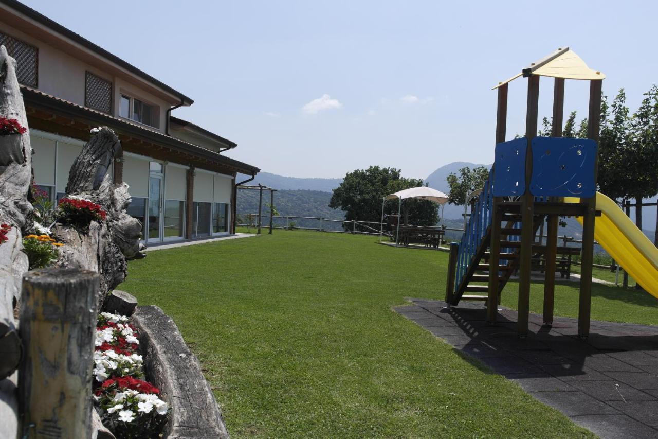 Agriturismo Fattoria Monte Baldo Vista Lago Каприно-Веронезе Экстерьер фото