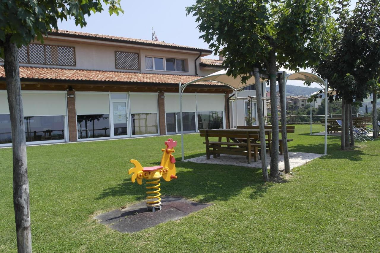 Agriturismo Fattoria Monte Baldo Vista Lago Каприно-Веронезе Экстерьер фото