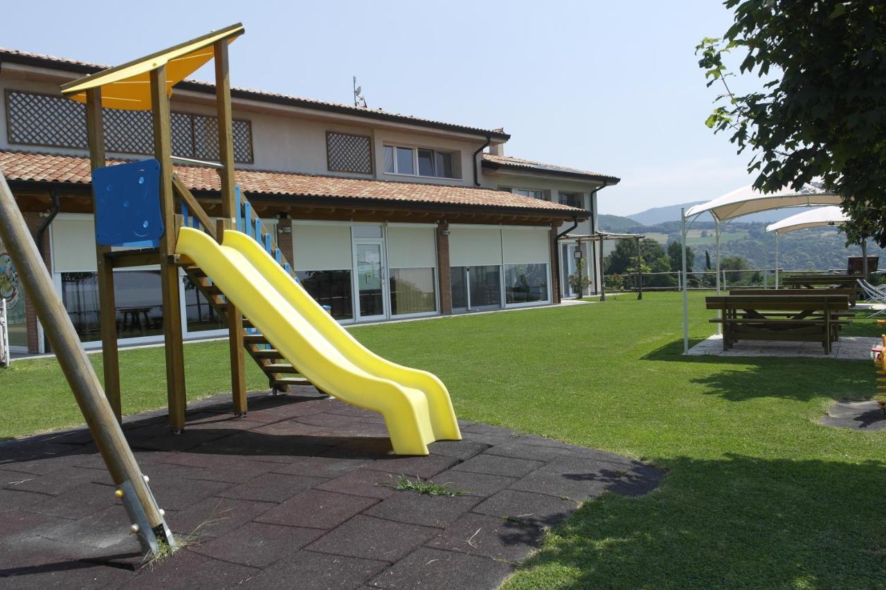 Agriturismo Fattoria Monte Baldo Vista Lago Каприно-Веронезе Экстерьер фото